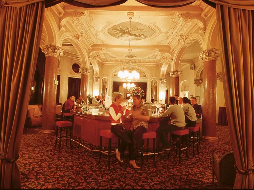 Hotel Robinson Club Schweizerhof à Vulpera Extérieur photo